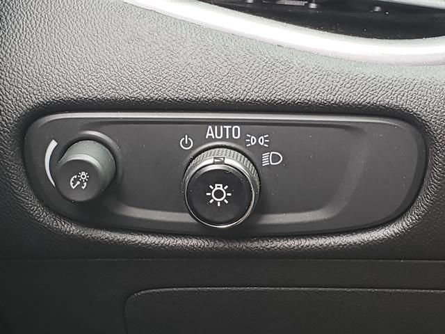 Used 2023 Chevrolet Malibu LT FWD image 21