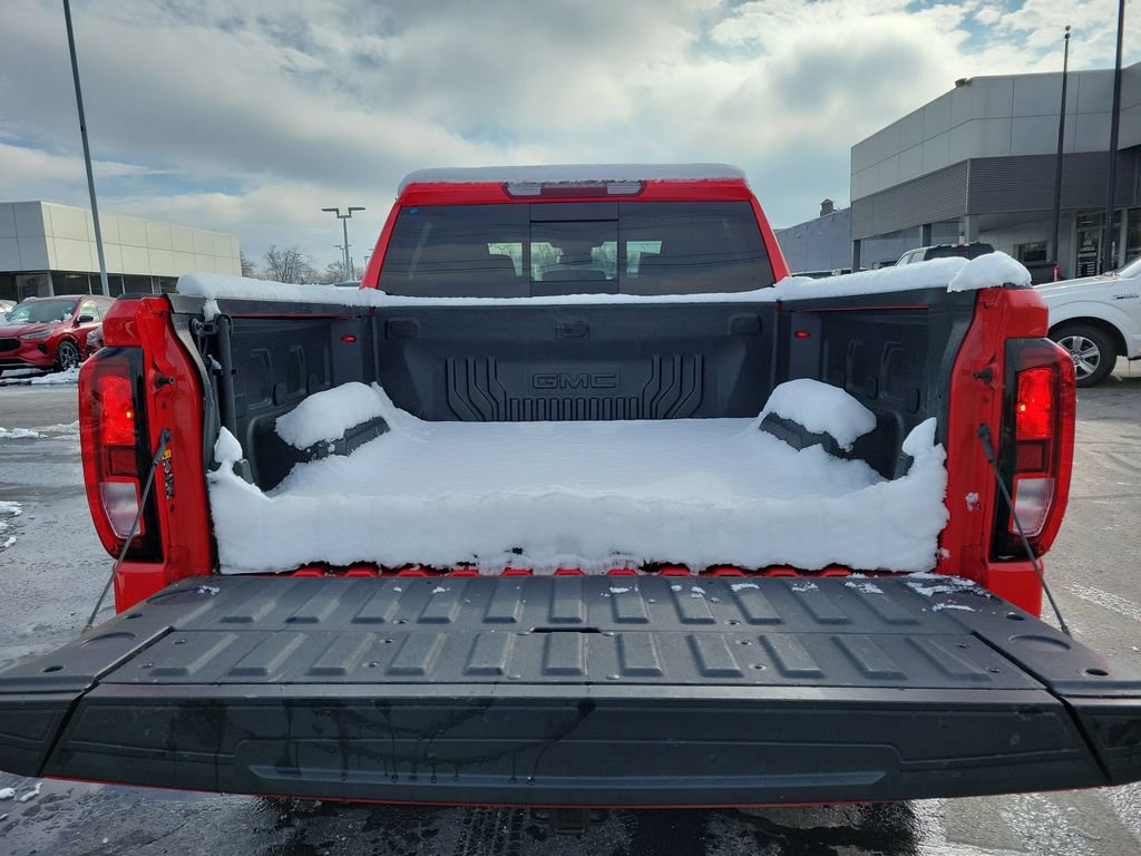 Used 2025 GMC Sierra 1500 Elevation w/ Preferred Package image 10