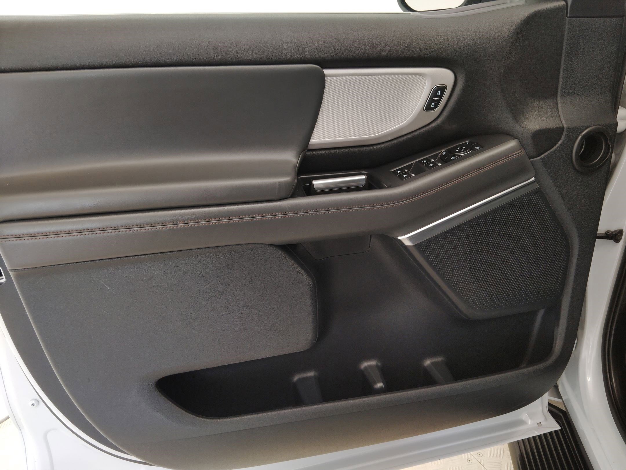 Certified 2025 Ford Expedition Max Active image 23