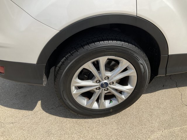 Certified 2019 Ford Escape SEL FWD image 16