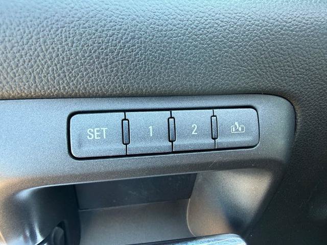 Used 2017 Chevrolet Silverado 1500 LTZ Z71 w/ LTZ Plus Package AWD/4WD image 30