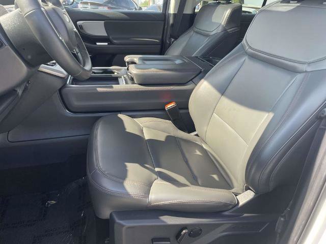 Certified 2025 Ford Expedition Active AWD/4WD image 18