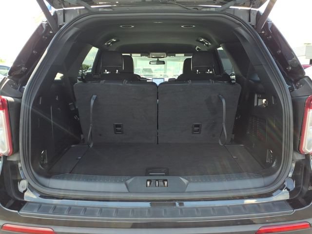 Certified 2020 Ford Explorer XLT w/ Equipment Group 202A AWD/4WD image 9