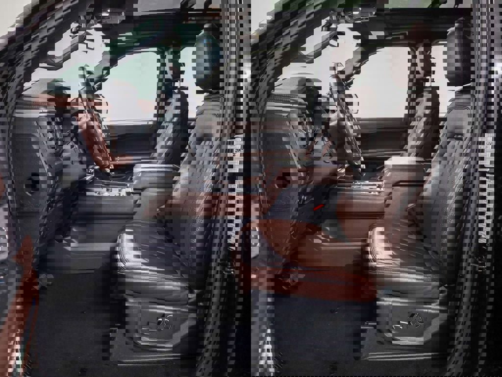 Certified 2024 Ford Expedition Limited image 9