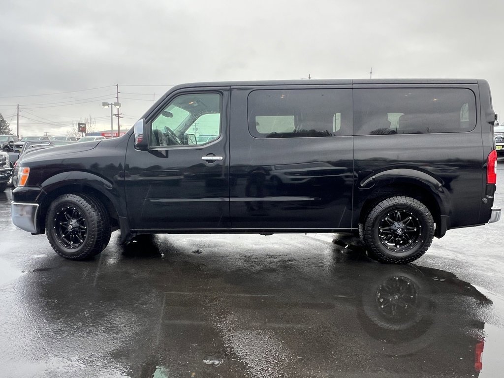 Used 2019 Nissan NV 3500 SL image 4