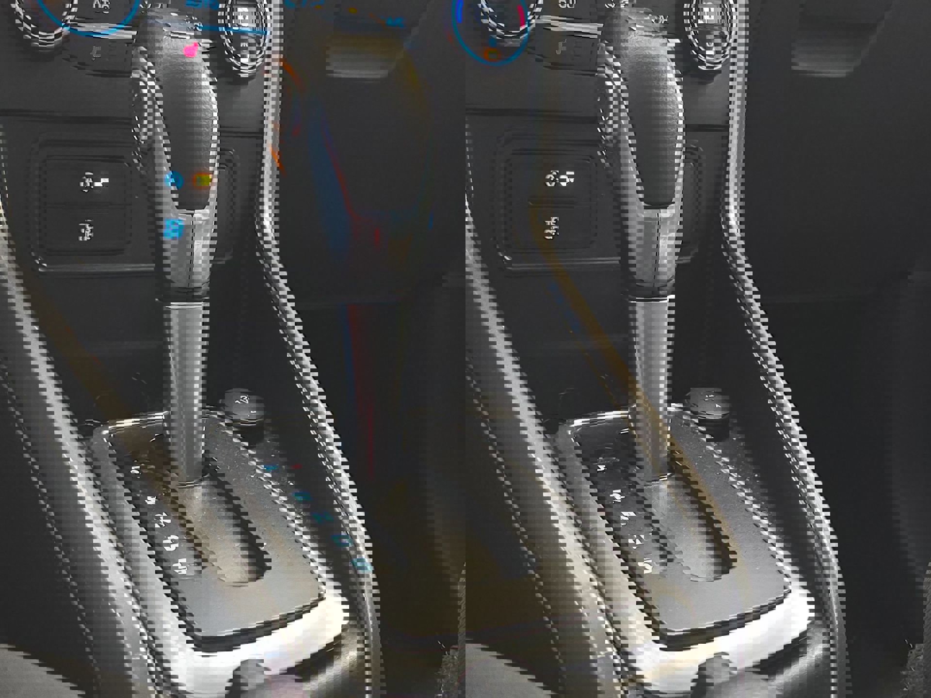 Certified 2019 Ford EcoSport SE image 19