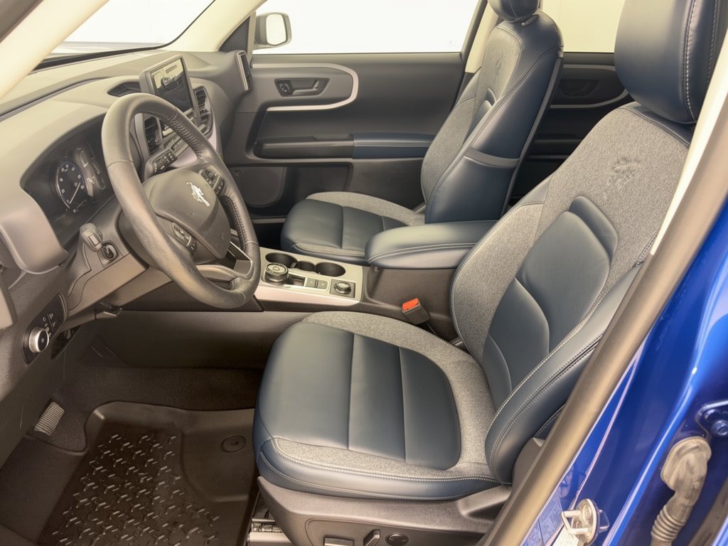 Certified 2023 Ford Bronco Sport Outer Banks AWD/4WD image 5