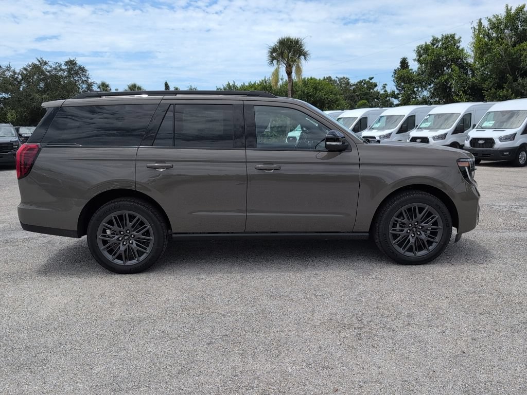 Certified 2027 Ford Expedition Platinum w/ Stealth Appearance Package AWD/4WD image 2