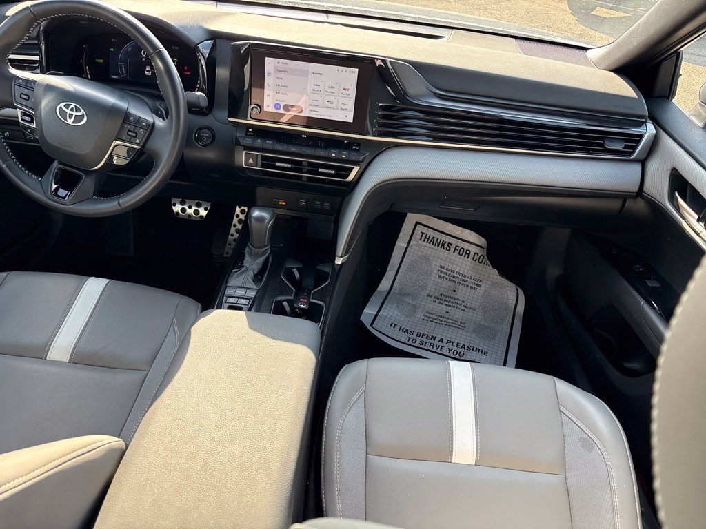 Used 2026 Toyota Camry SE FWD image 10