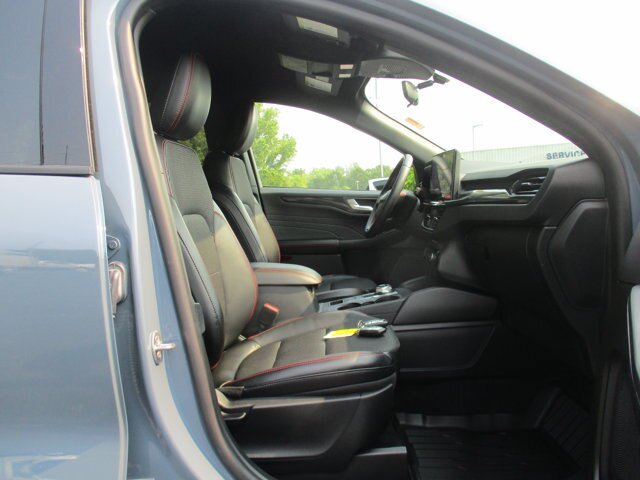 Certified 2024 Ford Escape ST-Line w/ Tech Pack #1 AWD/4WD image 35