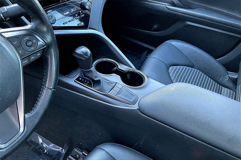 Used 2023 Toyota Camry SE image 16