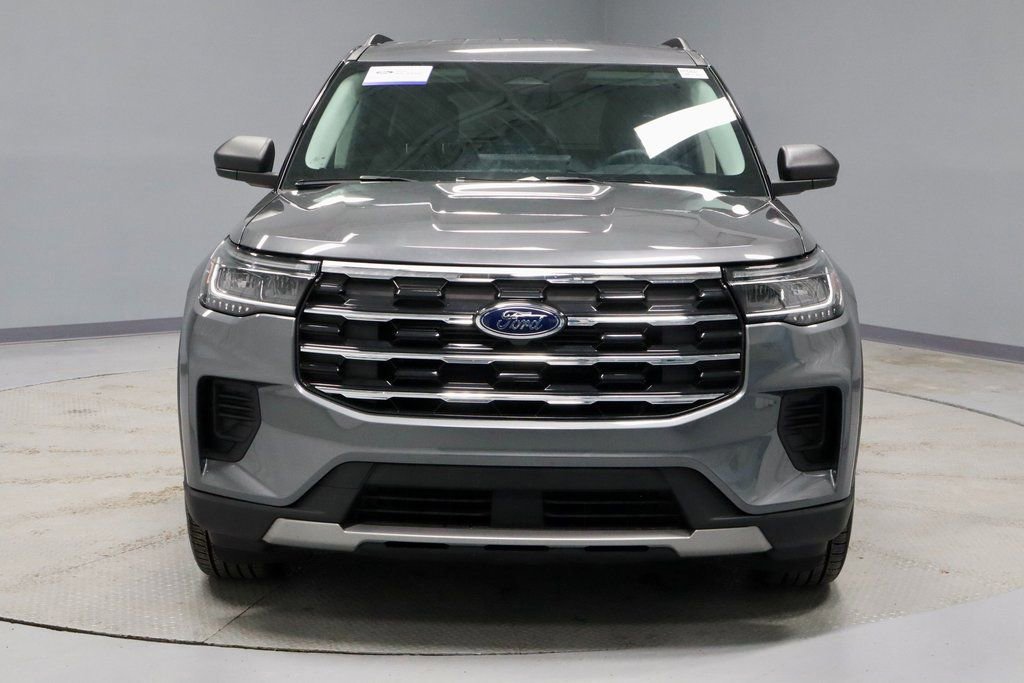 Certified 2025 Ford Explorer Active image 8