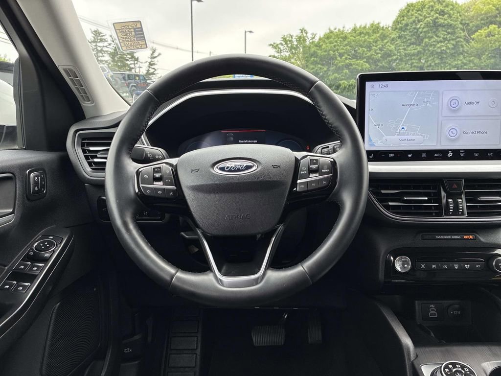 Certified 2024 Ford Escape Platinum AWD/4WD image 19