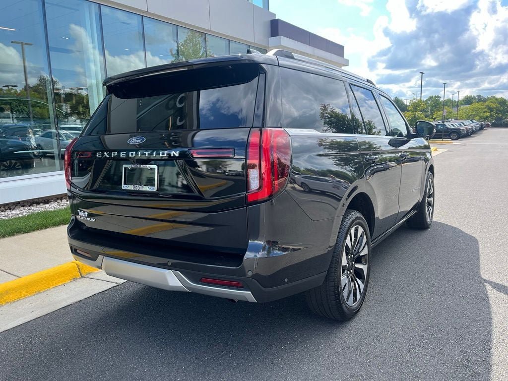Certified 2025 Ford Expedition Platinum w/ Driver's Package AWD/4WD image 9