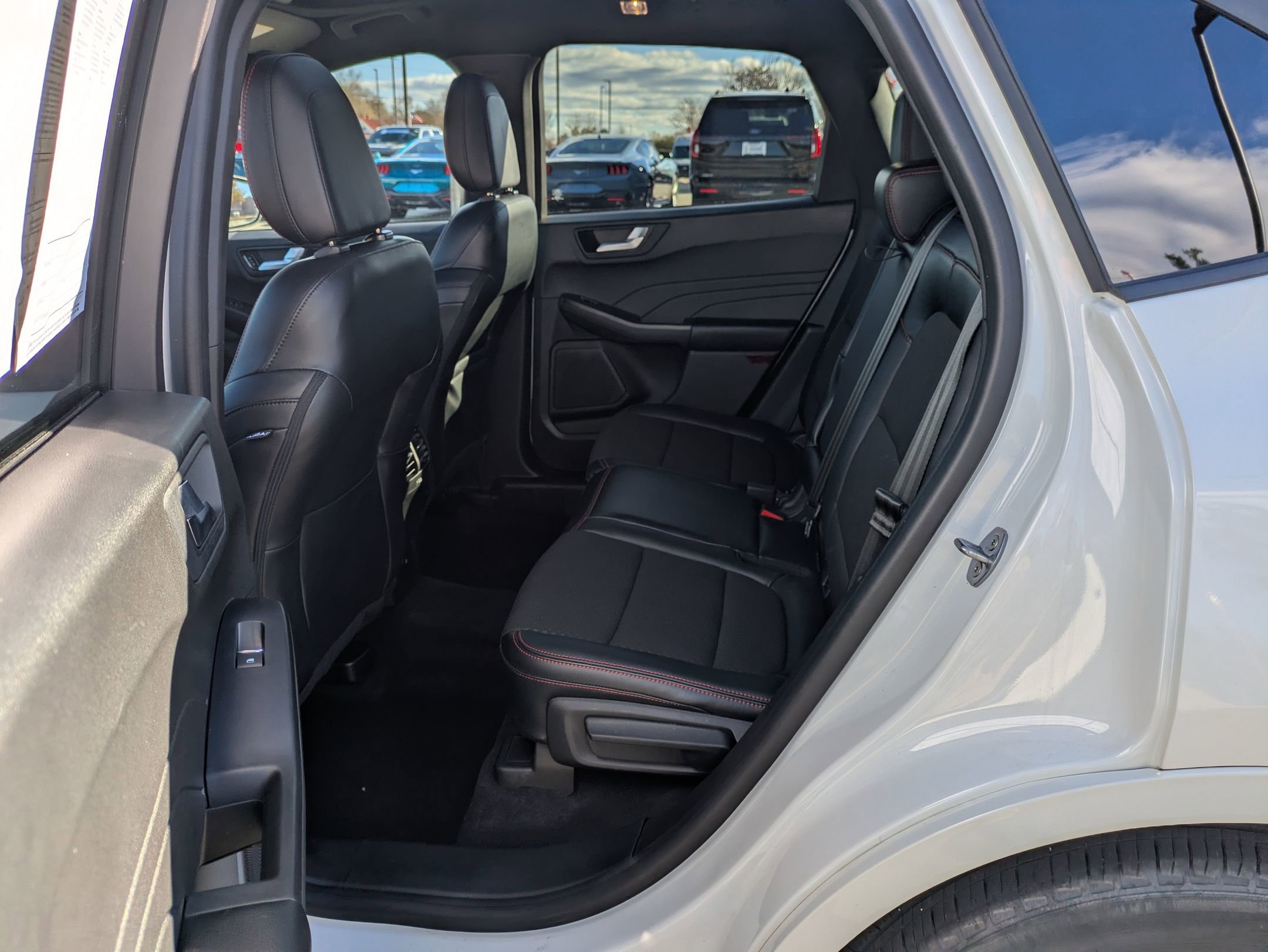 Certified 2023 Ford Escape ST-Line w/ Tech Pack #1 image 29