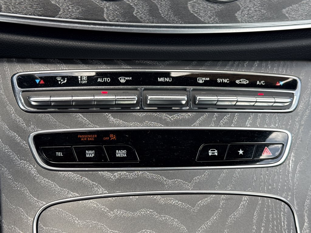 Used 2021 Mercedes-Benz E 450 Cabriolet image 22