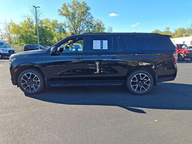 Used 2023 Chevrolet Suburban RST w/ Luxury Package AWD/4WD image 7