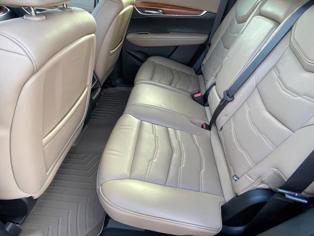Used 2019 Cadillac XT5 Platinum image 11