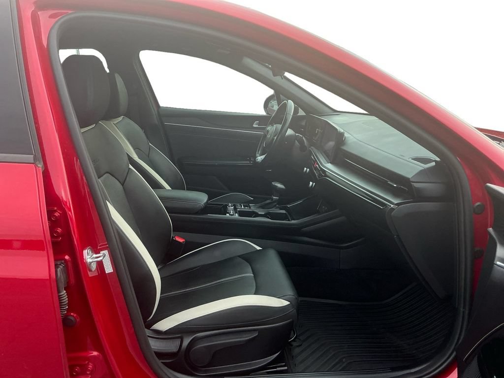 Used 2025 Kia K5 GT-Line w/ GT-Line Premium Package FWD image 22