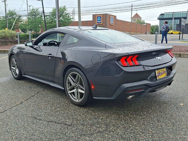 Certified 2024 Ford Mustang Coupe RWD image 6