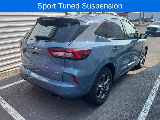 Certified 2023 Ford Escape ST-Line w/ Tech Pack #1 AWD/4WD image 5