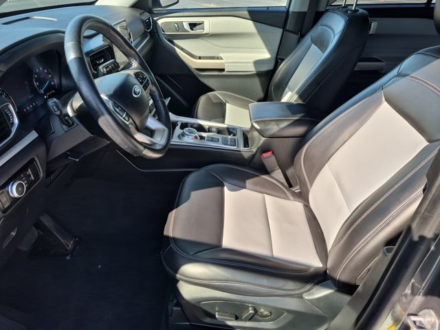 Certified 2023 Ford Explorer XLT w/ Equipment Group 202A RWD image 16