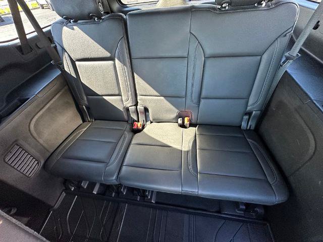 Used 2021 Chevrolet Suburban Z71 AWD/4WD image 19