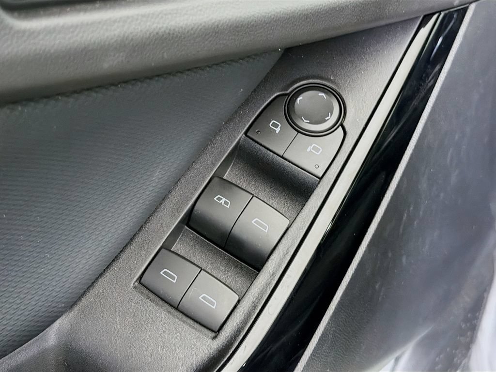 Used 2026 Chevrolet Equinox LT FWD image 22