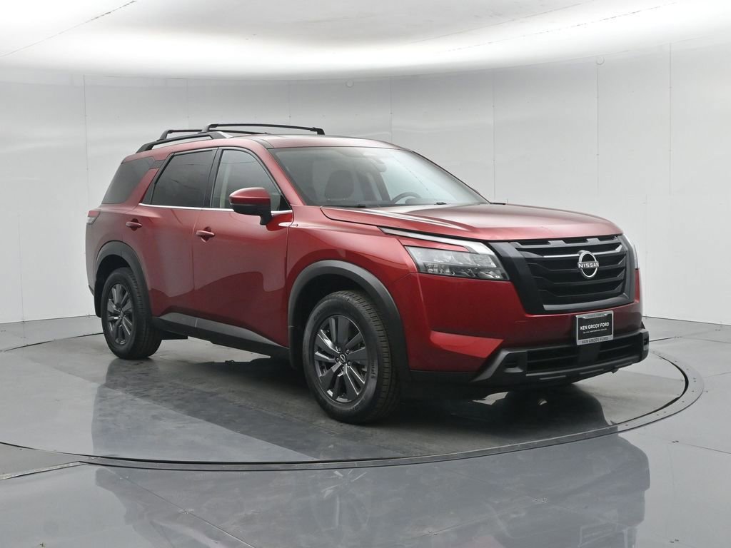Used 2023 Nissan Pathfinder SV w/ SV Premium Package image 5
