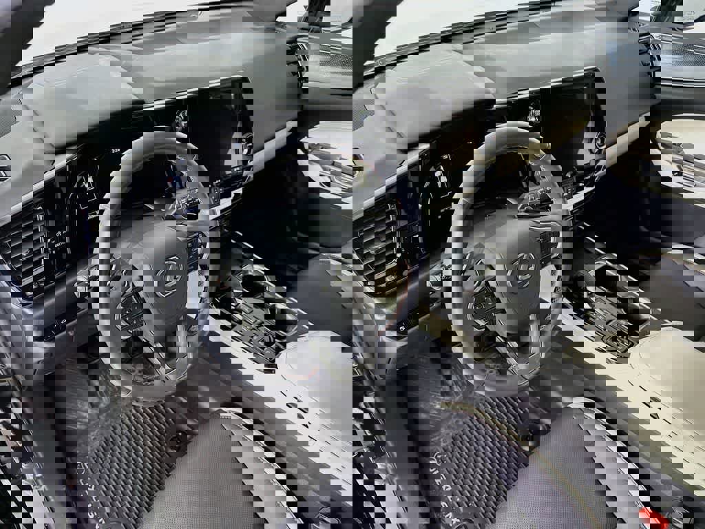 Used 2024 Lexus NX 250 FWD w/ Cold Area Package image 9