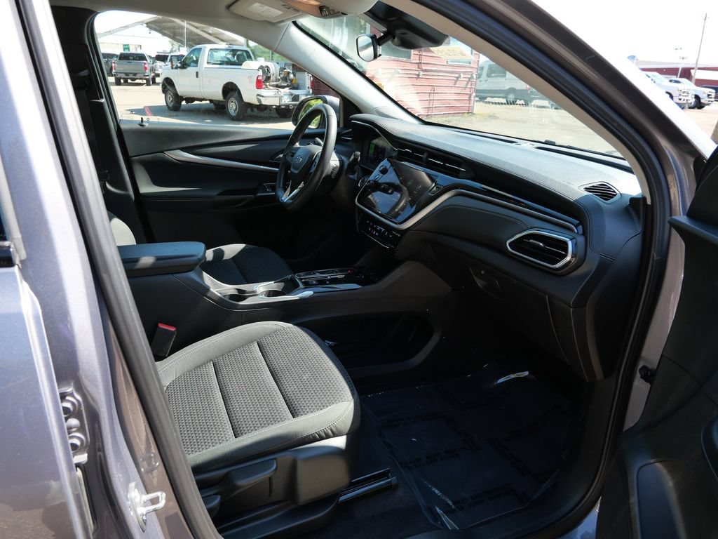 Used 2023 Chevrolet Bolt EUV LT w/ Driver Confidence Package FWD image 11