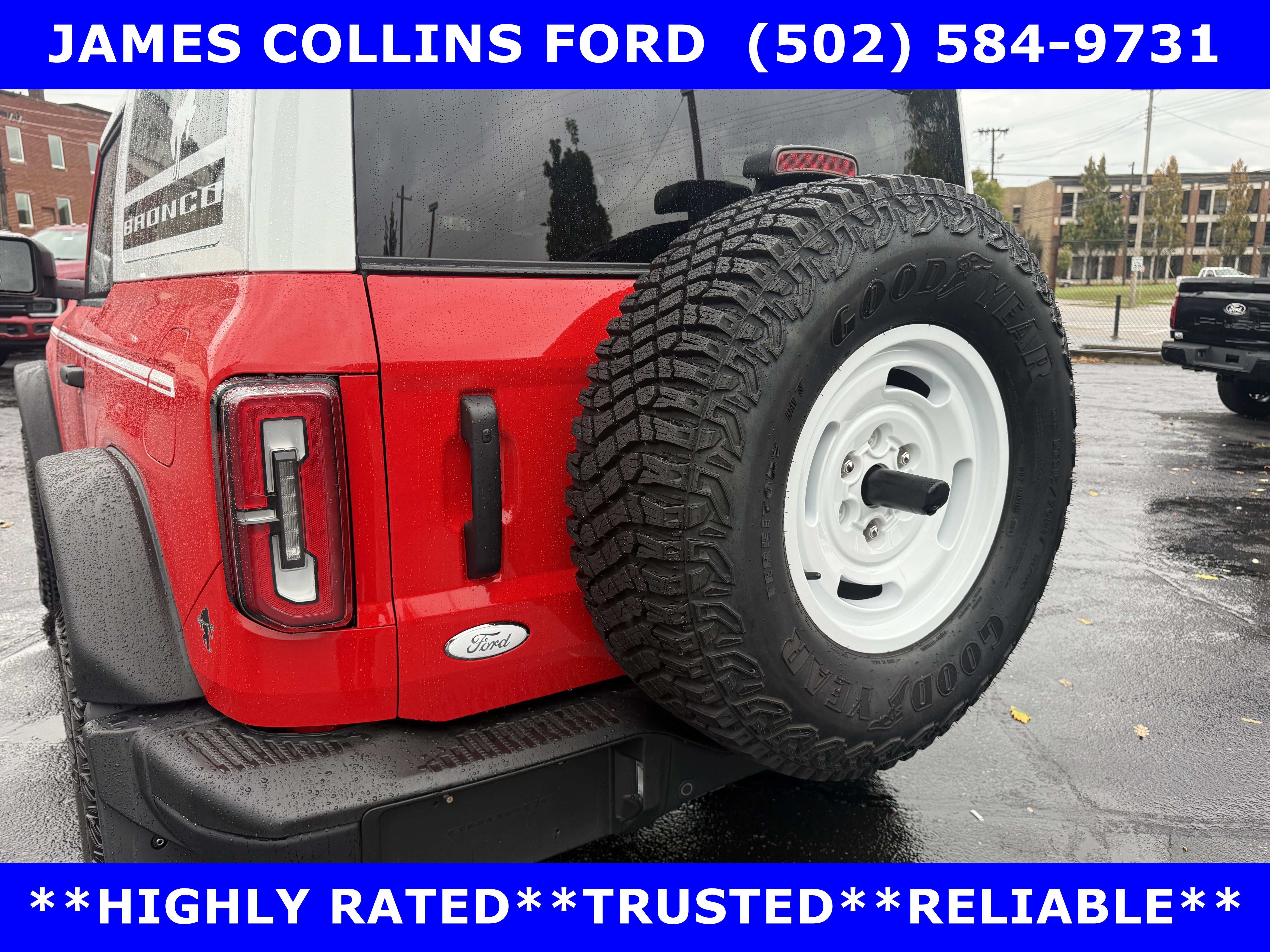 Certified 2024 Ford Bronco Heritage Edition AWD/4WD image 9