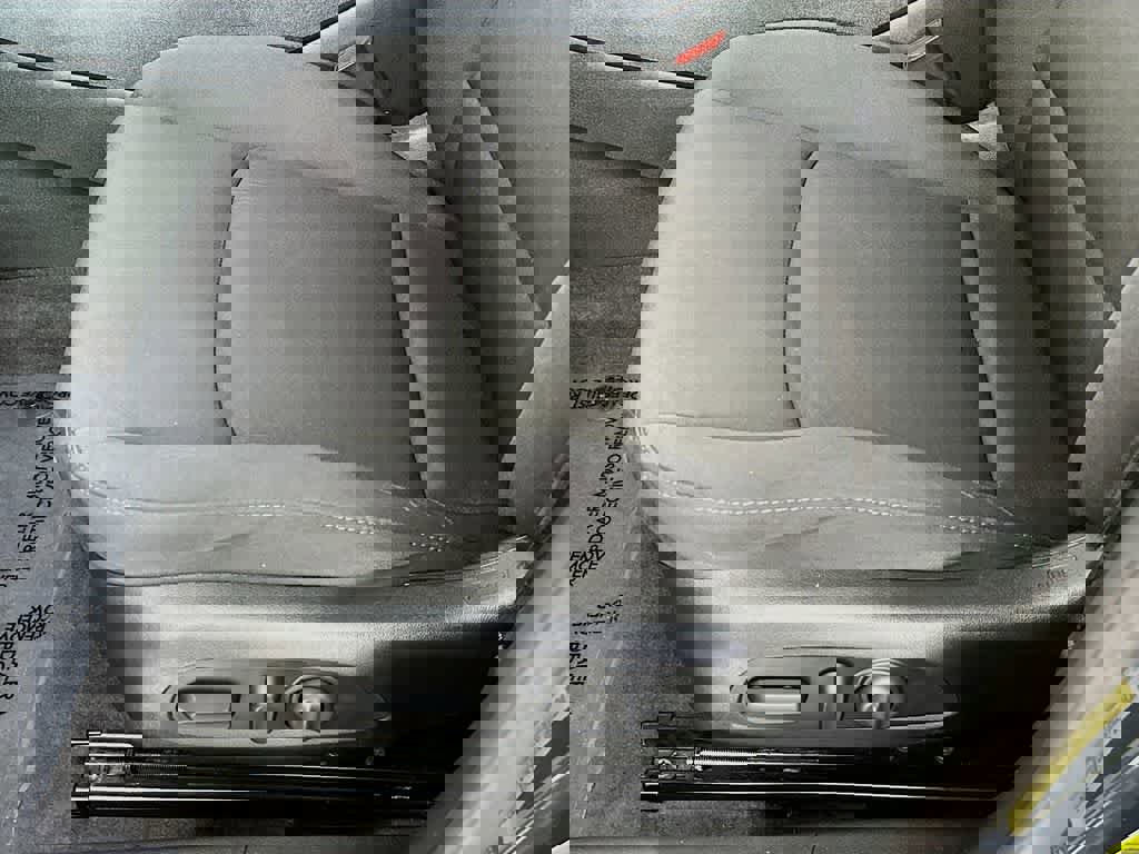 Used 2021 Chevrolet Malibu RS image 29