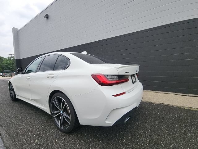 Used 2022 BMW 330i xDrive Sedan w/ M Sport Package AWD/4WD image 4
