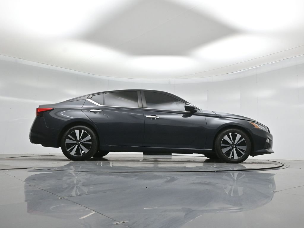 Used 2022 Nissan Altima 2.5 SV image 10