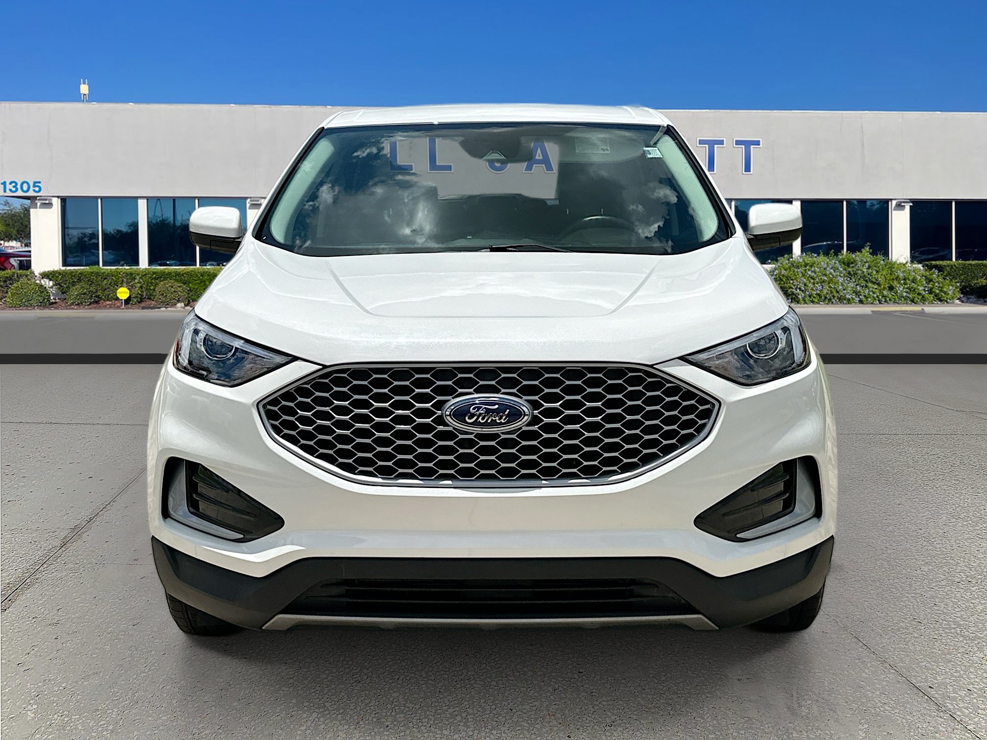 Certified 2024 Ford Edge SEL AWD/4WD image 2