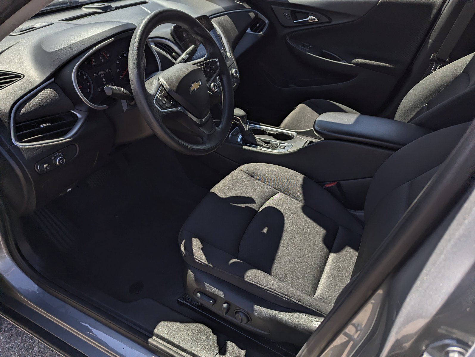 Used 2024 Chevrolet Malibu LT FWD image 10