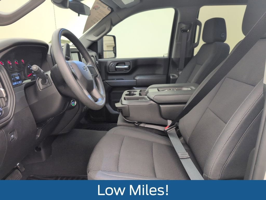 Used 2025 Chevrolet Silverado 2500 Custom w/ Custom Blackout Package image 9