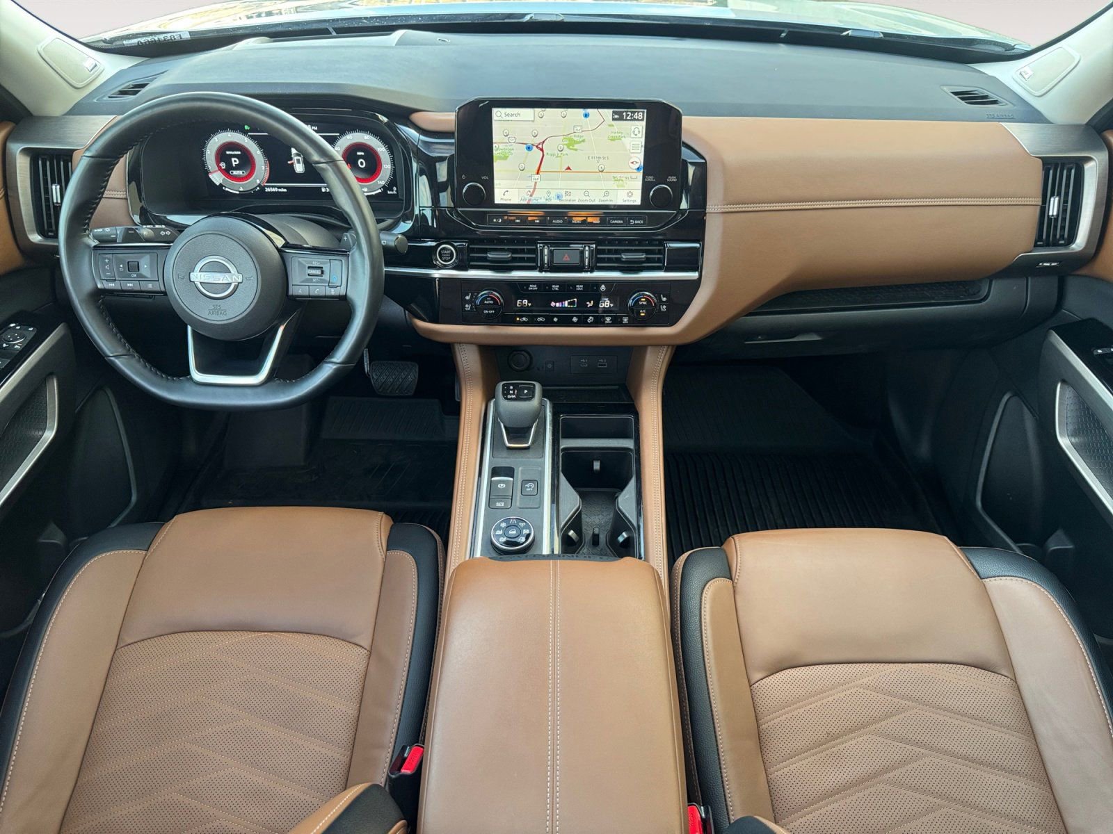 Used 2024 Nissan Pathfinder Platinum w/ Cargo Package image 10