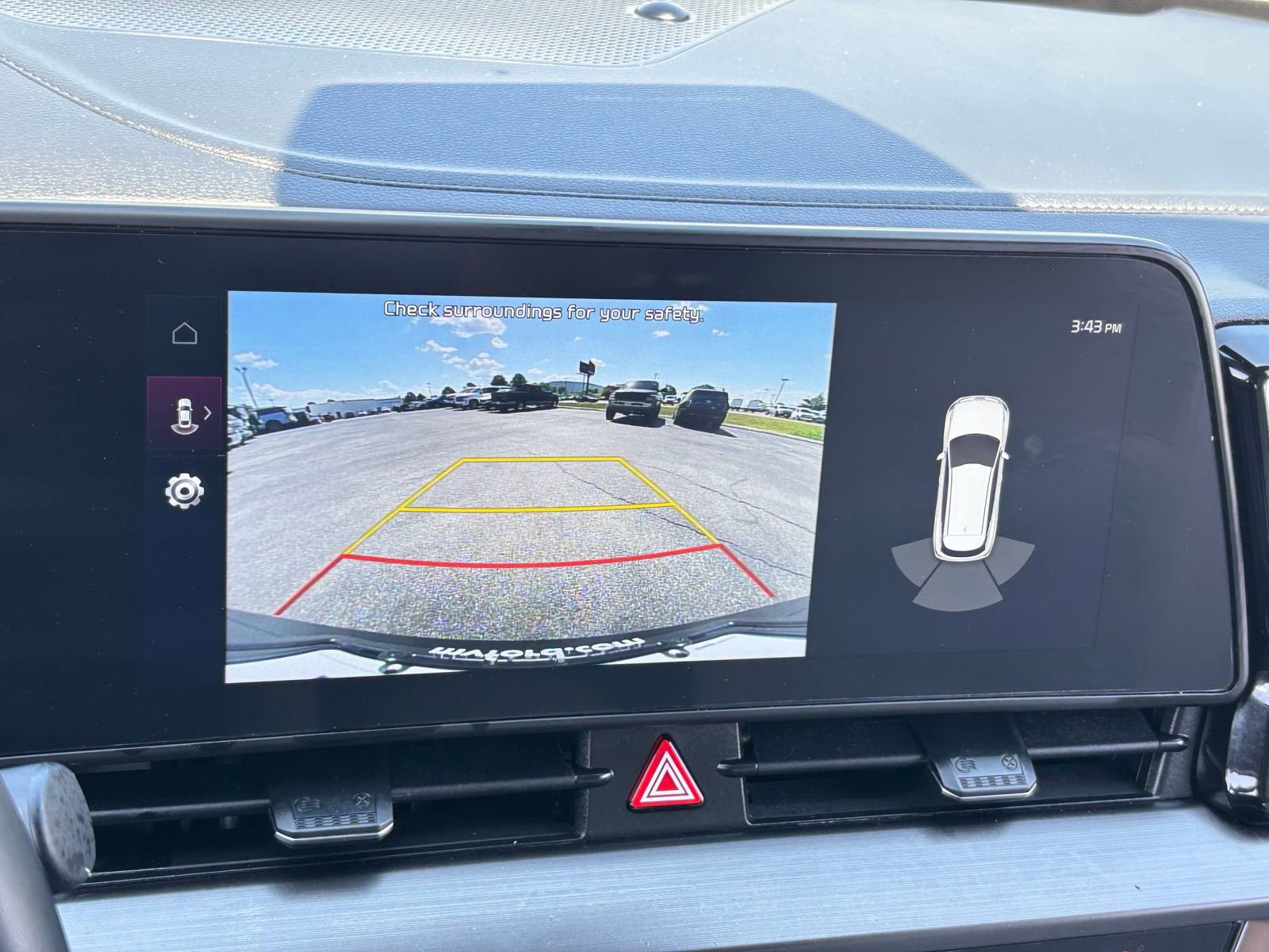 Used 2025 Kia Sportage EX FWD image 12