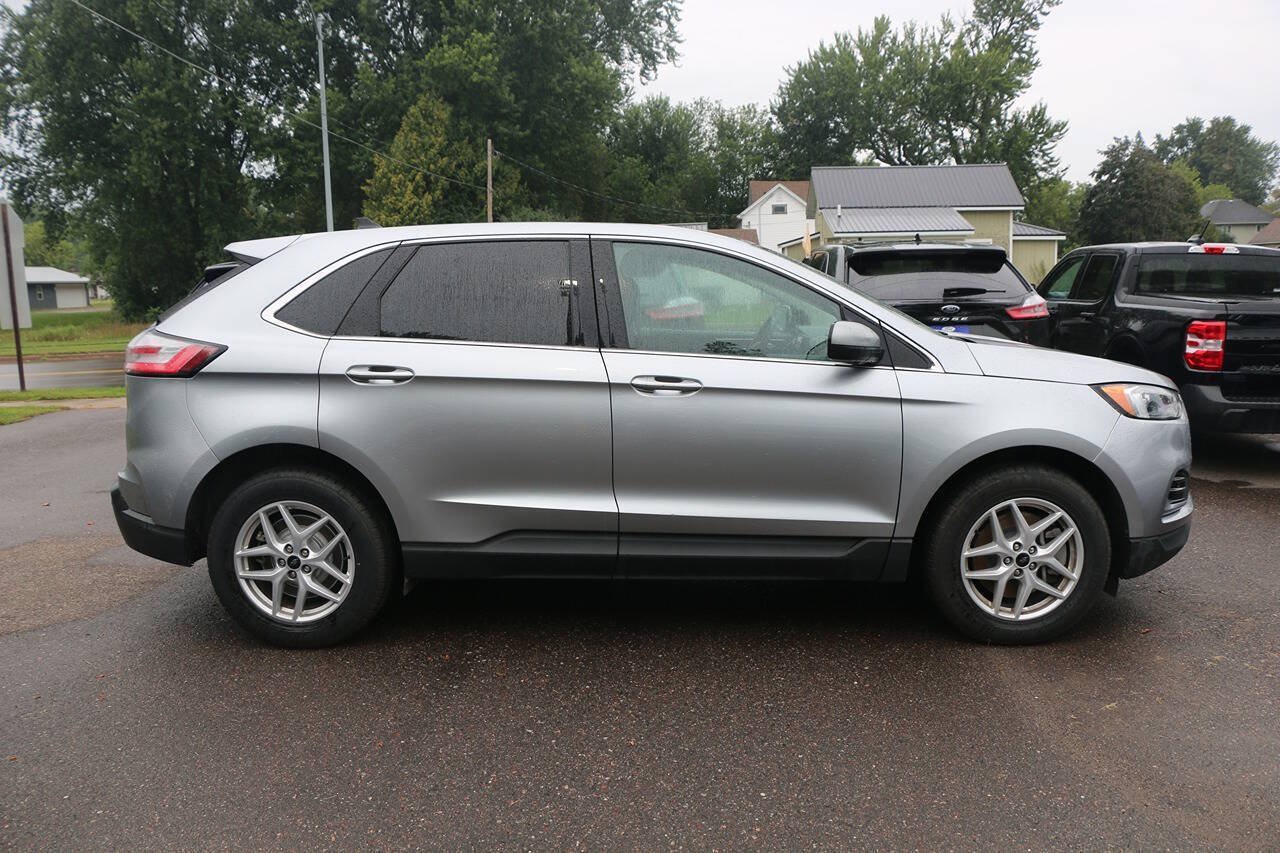 Certified 2024 Ford Edge SEL AWD/4WD image 2