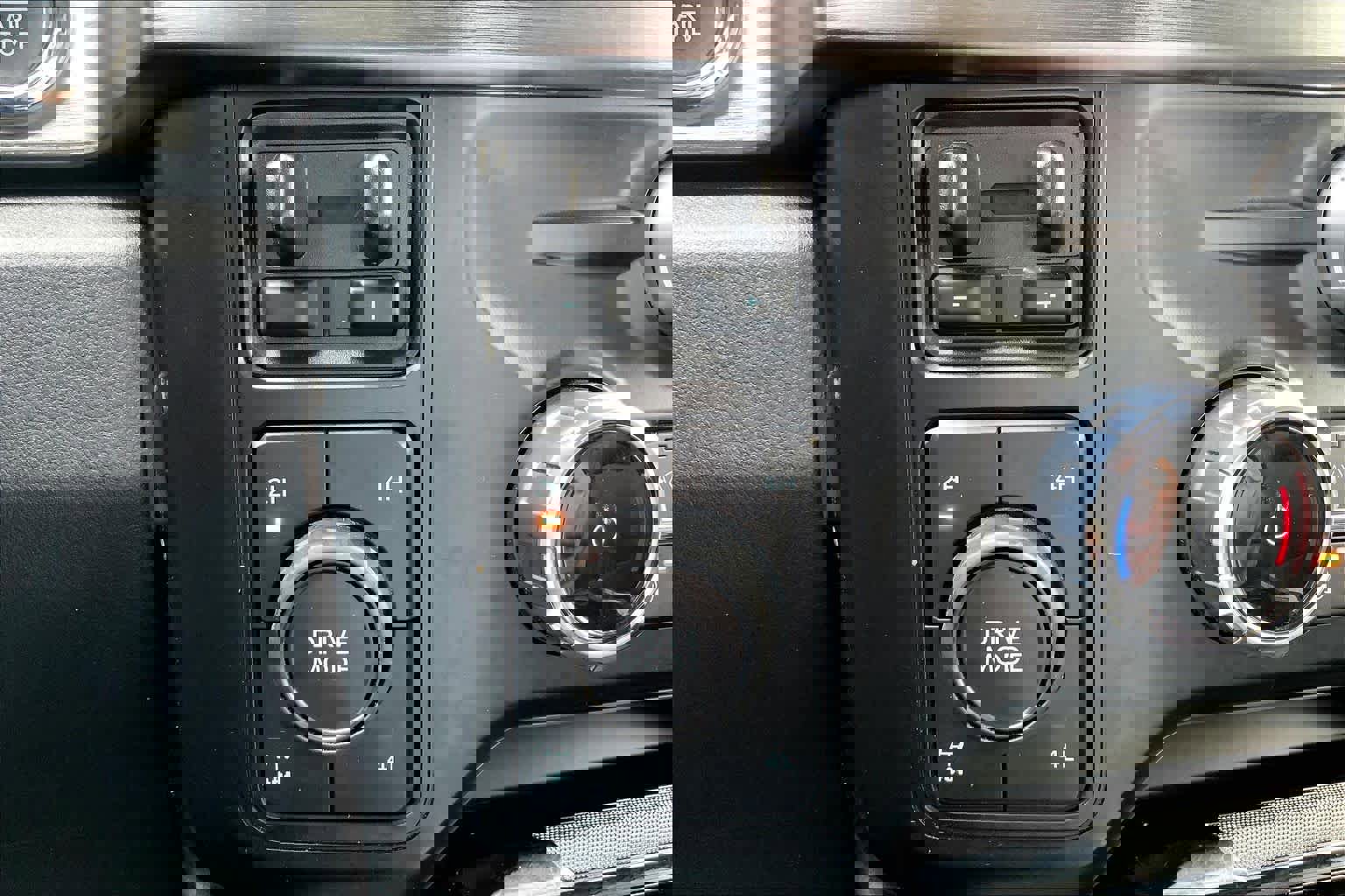 Certified 2023 Ford F250 Lariat w/ Sport Appearance Package image 35