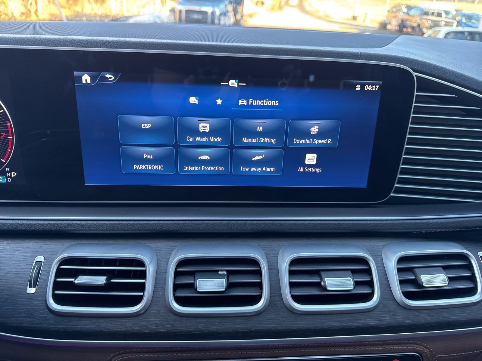 Used 2024 Mercedes-Benz GLE 350 4MATIC image 25