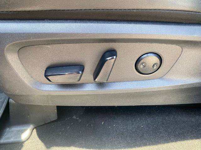 Used 2025 Nissan Pathfinder Rock Creek AWD/4WD image 15