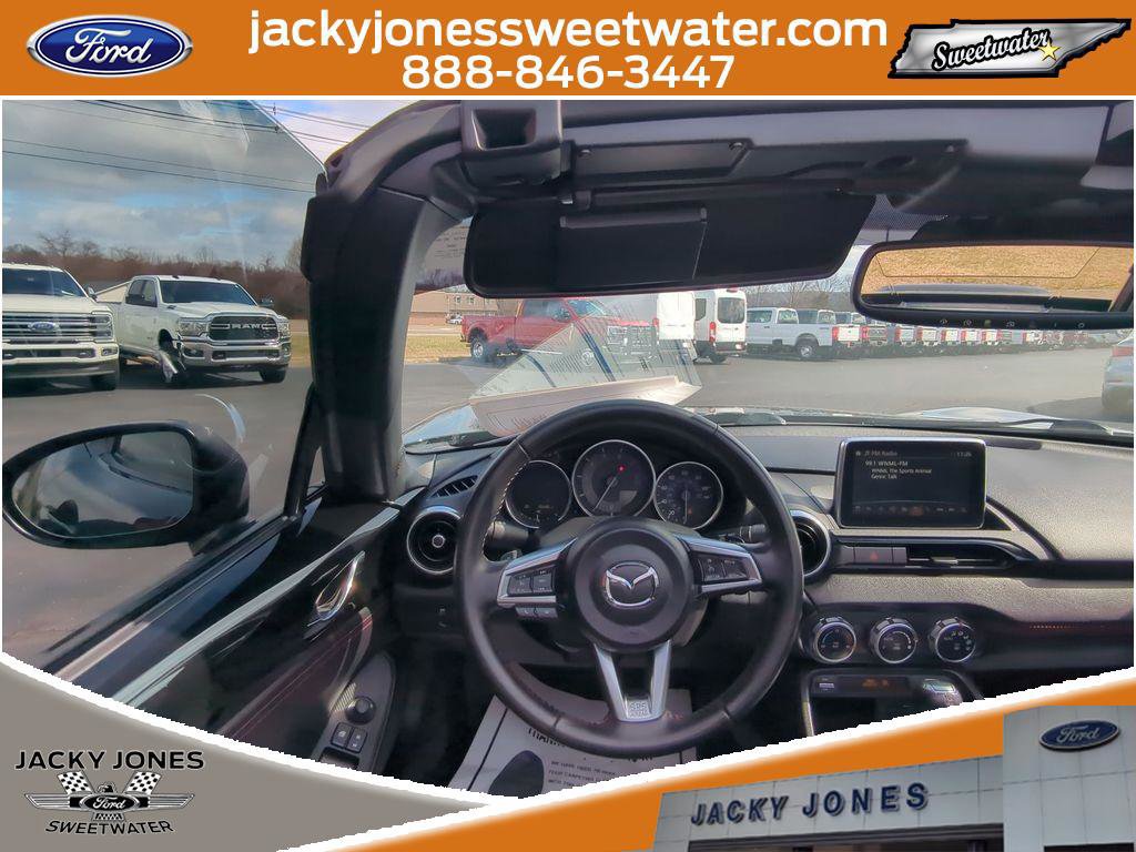 Used 2017 MAZDA MX-5 Miata RF Grand Touring image 14