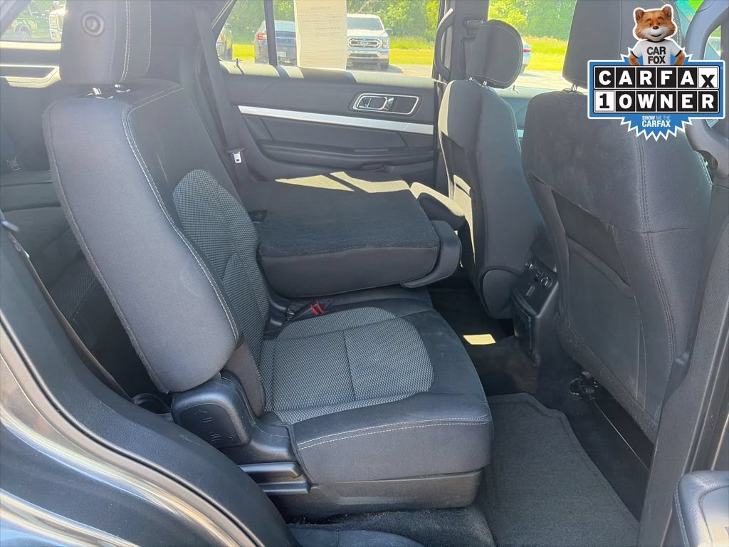 Certified 2017 Ford Explorer XLT w/ Equipment Group 201A FWD image 38