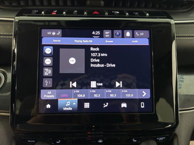 Used 2021 Jeep Grand Cherokee L Laredo w/ Luxury Tech Group I image 9