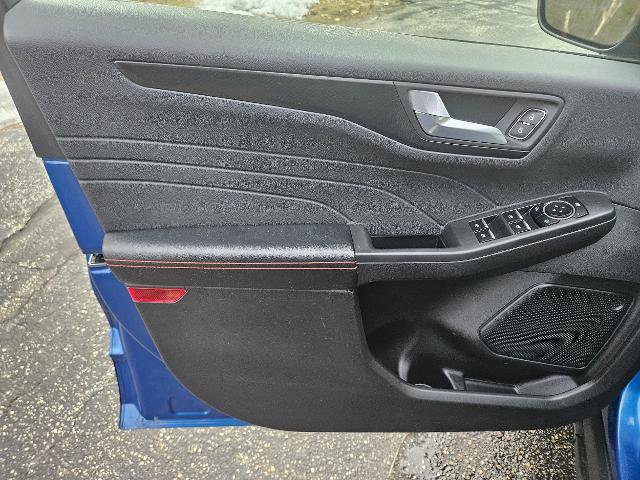 Certified 2022 Ford Escape SEL w/ SEL Stealth AWD Package image 16