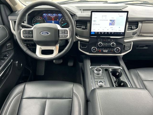 Certified 2023 Ford Expedition XLT image 14