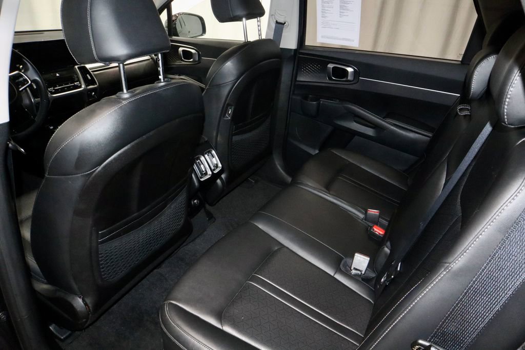 Used 2023 Kia Sorento S w/ Panoramic Sunroof Package FWD image 22